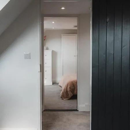 شقة Charming 2-bed House By Brookland In Jersey Free Wi-fi & Parking Included